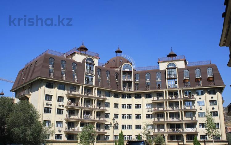 2-комнатная квартира · 107.6 м², Омаровой 35/1 за ~ 83.7 млн 〒 в Алматы, Медеуский р-н — фото 3