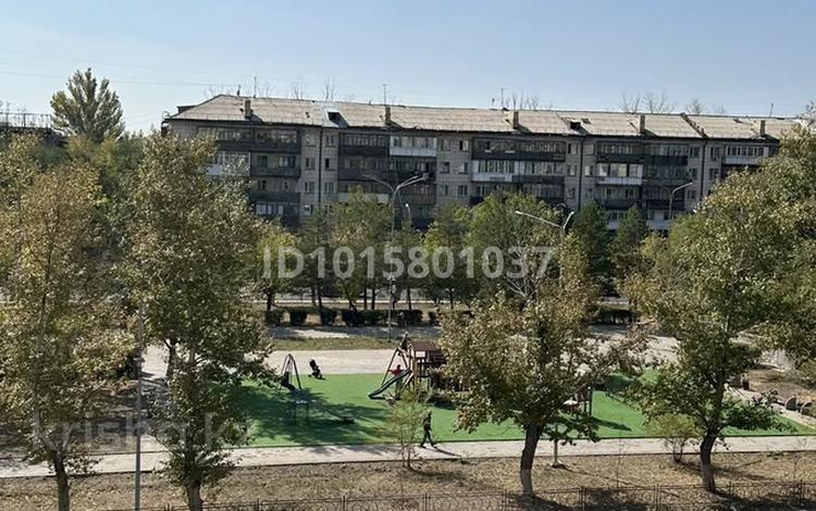 2-комнатная квартира · 45 м² · 4/9 этаж, мкр Юго-Восток, Строителей 25 за 14.3 млн ₸ в Караганде, Казыбек би р-н — фото 2