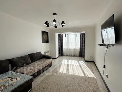 2-комнатная квартира · 69.7 м² · 7/8 этаж, мкр 4 за 27.5 млн 〒 в Уральске