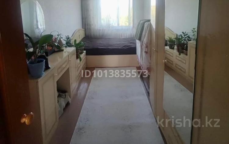 2-комнатная квартира · 45 м² · 5/5 этаж, мкр Каратау 18 за 9.8 млн ₸ в Таразе — фото 2
