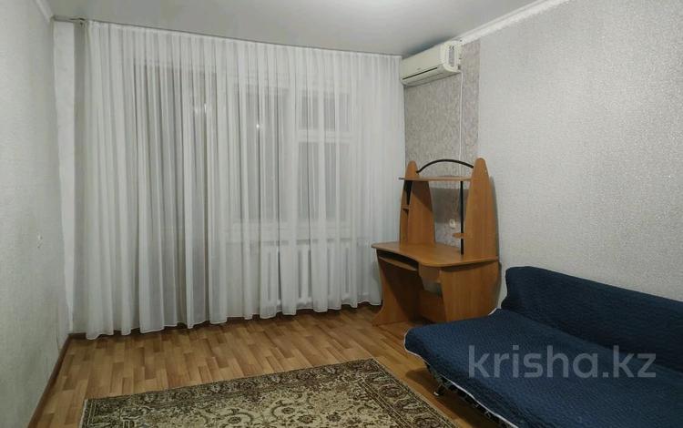 1-комнатная квартира · 32 м² · 5/5 этаж, Алии Молдагулова 39 — Центральный Стадион, 8 мкр, Алия за 120 000 ₸ в Актобе — фото 2