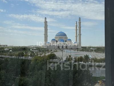 3-комнатная квартира · 86 м² · 4/15 этаж, Мәңгілік ел 66/1 — Мәңгілік и Хусейн Бен Талал за 80 млн ₸ в Астане, Есильский р-н
