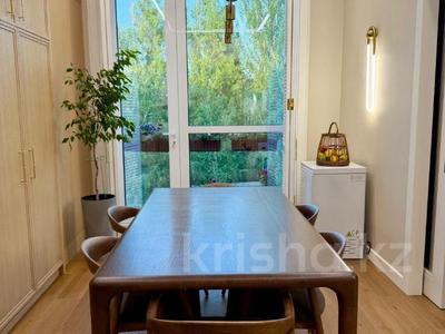 4-комнатная квартира · 150 м² · 3/3 этаж, Микрорайон Мирас 115 за 520 млн ₸ в Алматы