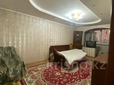 4-комнатная квартира · 86 м² · 5/5 этаж, Жандосова — Розыбакиева за 55 млн ₸ в Алматы, Бостандыкский р-н