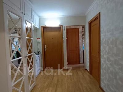 3-комнатная квартира, 64 м², 1/9 этаж, Нурсултана Назарбаева 292 за 25 млн 〒 в Петропавловске