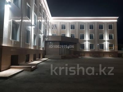 Свободное назначение, офисы, медцентры и аптеки, образование, конференц-залы, кабинеты и рабочие места, студии · 3500 м² за 10.5 млн 〒 в Актау, 24-й мкр