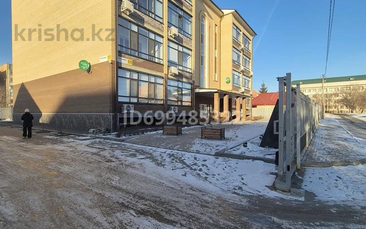 4-бөлмелі пәтер · 210 м² · 4/4 қабат, Летунова 111, бағасы: 150 млн ₸ в Костанае — фото 36