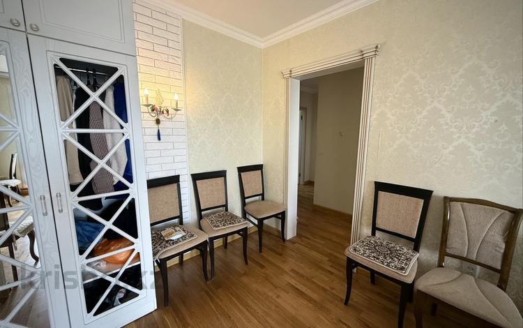 4-комнатная квартира · 80 м² · 9/9 этаж, мкр Юго-Восток, Мкр Степной 2 за 29 млн ₸ в Караганде, Казыбек би р-н — фото 2