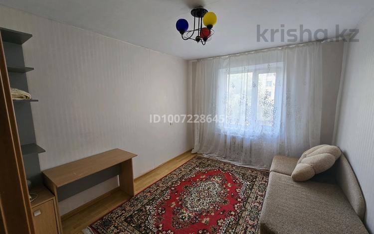 3-бөлмелі пәтер · 72 м² · 3/5 қабат, мкр 8 13 — 101 стрелковой бригады, бағасы: 22 млн 〒 в Актобе — фото 2