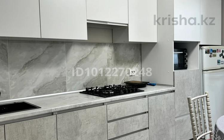 2-комнатная квартира · 69.8 м² · 6/10 этаж, мкр Акбулак 157 — Чуланова за 39.5 млн ₸ в Алматы, Алатауский р-н — фото 13