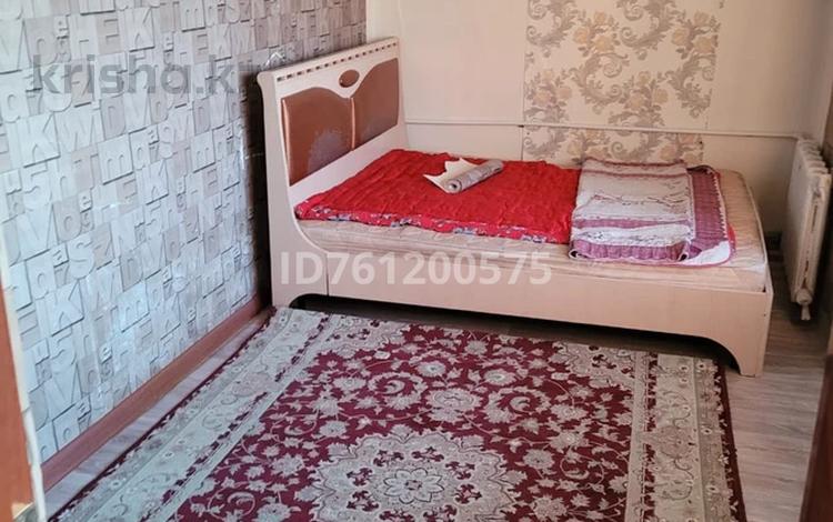 3-комнатная квартира · 43 м² · 5/5 этаж, Есенберлина 25 — Находится возле школы #7 за 13 млн 〒 в Жезказгане — фото 2