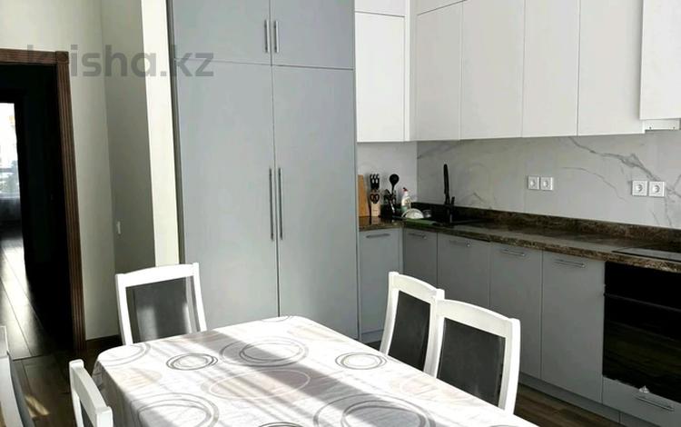 2-комнатная квартира, 78 м², 3/7 этаж, Төле би 48 — ЕК-32