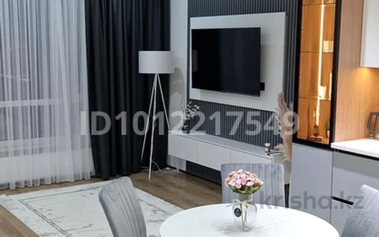 2-бөлмелі пәтер · 60 м² · 7/21 қабат, Исатай Тайманова 1 — Жарбосынова, бағасы: 500 000 ₸ в Атырау — фото 2
