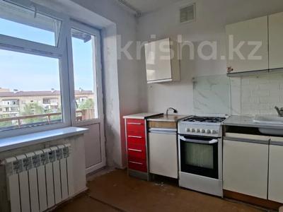 2-бөлмелі пәтер · 43 м² · 4/5 қабат, Жастар 2, бағасы: 100 000 ₸ в Талдыкоргане, мкр Жастар