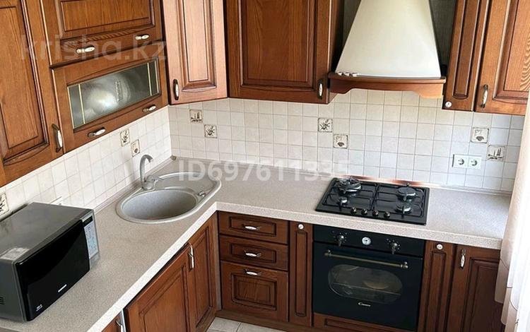 2-бөлмелі пәтер · 63 м² · 5/5 қабат, Казбекби 172 — Нурмакова, бағасы: 51 млн ₸ в Алматы, Алмалинский р-н — фото 2