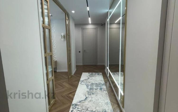 3-бөлмелі пәтер · 89 м² · 3/9 қабат, Абулхайр-хана 69/3, 69/5, бағасы: 60 млн ₸ в Атырау — фото 20
