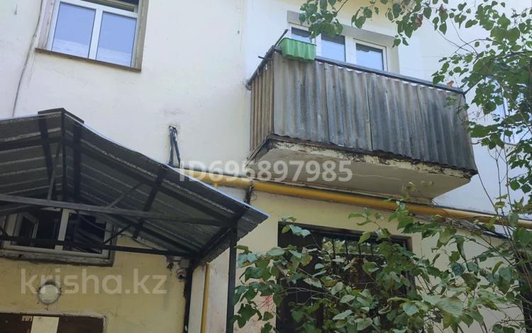2-комнатная квартира · 42 м² · 2/4 этаж, Бухар жирау 40а — Бухар жирау Байзакова за 320 000 ₸ в Алматы, Бостандыкский р-н — фото 2