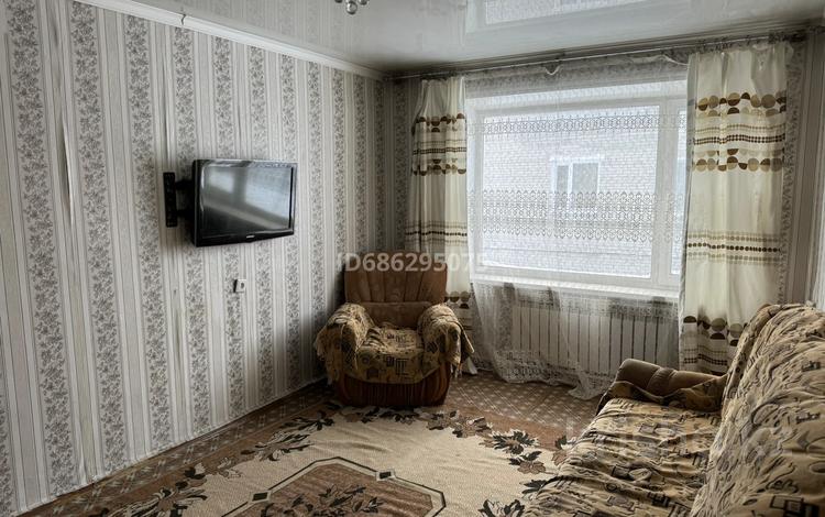 3-бөлмелі пәтер, 60 м², 2/2 қабат ай сайын, Окжетпеса 143, бағасы: 150 000 〒 в Щучинске — фото 10