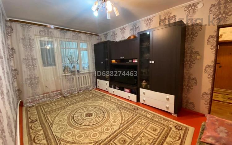 2-комнатная квартира, 56 м², 2/5 этаж, Строителей 6