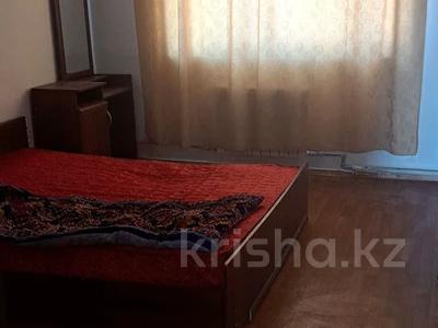 3-комнатная квартира · 70 м² · 9/9 этаж, мкр Аксай-3Б 32 за 200 000 ₸ в Алматы, Ауэзовский р-н