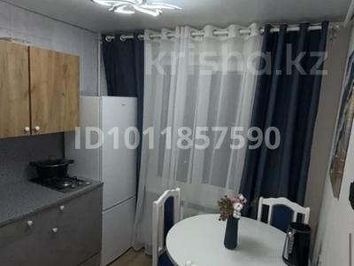 1-бөлмелі пәтер · 35 м² · 2/5 қабат, Гагарина 33, бағасы: 2 500 ₸ в Алматы, Алмалинский р-н