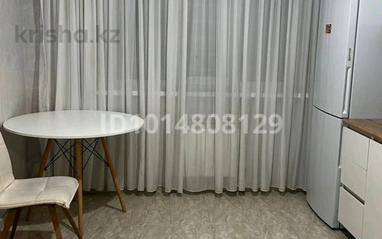 2-комнатная квартира · 55 м² · 7/12 этаж, мкр Дарабоз 39 — Алматы арена за 300 000 ₸ в Алатауский р-н — фото 2