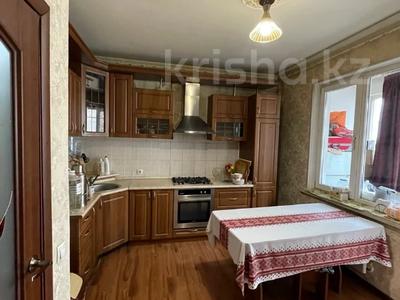 2-комнатная квартира · 77.9 м² · 4/9 этаж, мкр Аксай-1А, Толе би 23 — Бауыржана Момышулы за 41.2 млн ₸ в Алматы, Ауэзовский р-н