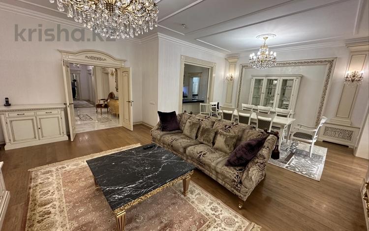 4-комнатная квартира · 180 м² · 1/5 этаж, Омарова 25 за 185 млн ₸ в Алматы, Медеуский р-н — фото 2