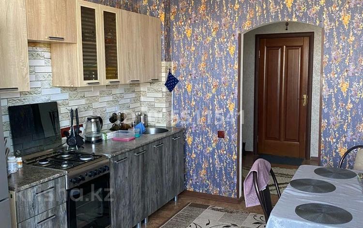 2-комнатная квартира · 74 м² · 9/10 этаж, мкр 5, проспект Алии Молдагуловой 5а за 160 000 ₸ в Актобе — фото 2
