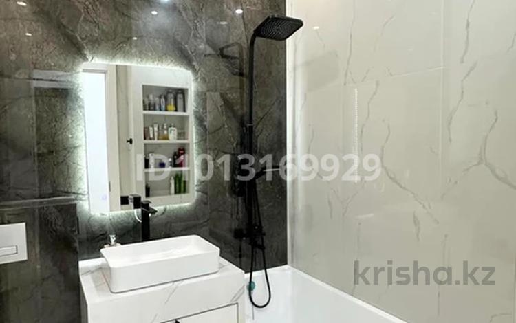 1-комнатная квартира · 42 м² · 6/18 этаж, Е 36 5 за 250 000 ₸ в Астане, Нура р-н — фото 2