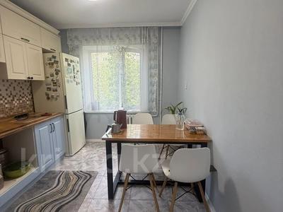 2-бөлмелі пәтер · 45 м² · 2/9 қабат, Каржаубайулы 259, бағасы: 18.5 млн ₸ в Семее