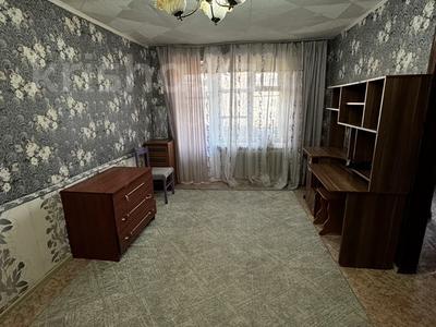 2-комнатная квартира · 42 м² · 4/4 этаж, Жукова за 9.5 млн 〒 в Уральске