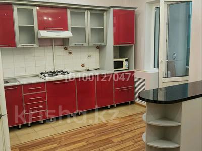 Пәтерлер в Актюбинской обл.: 2-бөлмелі пәтер · 57 м² · 3/6 қабат, мкр 12 32 — Кольцевая 12 микрорайона, бағасы: 17.5 млн 〒 2-бөлмелі пәтер · 57 м² · 3/6 қабат, мкр 12 32 — Кольцевая 12 микрорайона, бағасы: 17.5 млн 〒 в Актобе