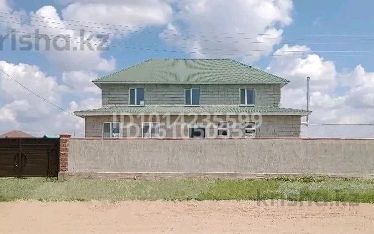 Үйдің бір бөлігі · 7 бөлме · 300 м² · 10 жүзд., Бауырластар 79, бағасы: 40 млн ₸ в Актобе, жилой массив Бауырластар — фото 2
