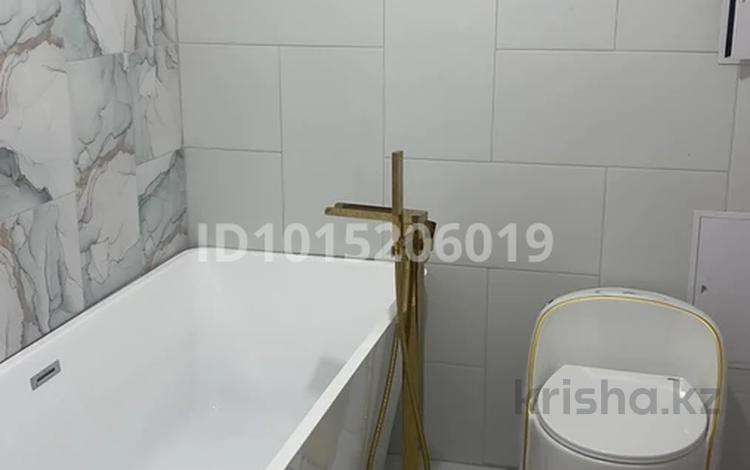 4-бөлмелі пәтер · 160 м² · 8/9 қабат, Шұғыла ш/а. 341, бағасы: 69.5 млн ₸ в Алматы, Наурызбайский р-н — фото 2