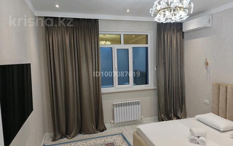 1-комнатная квартира · 40 м² · 1/9 этаж, мкр Нурсая, Абулхайыр хана 51а за 13 000 ₸ в Атырау — фото 2