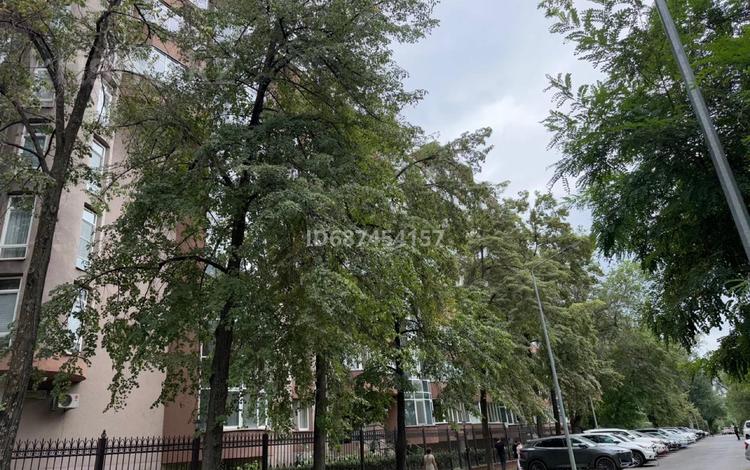 4-комнатная квартира · 230 м² · 7/8 этаж, Жамбыла за 1 млн 〒 в Алматы, Медеуский р-н — фото 10