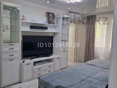 2-комнатная квартира · 45 м² · 2/5 этаж, самал 17 за 16.5 млн 〒 в Талдыкоргане, мкр Самал