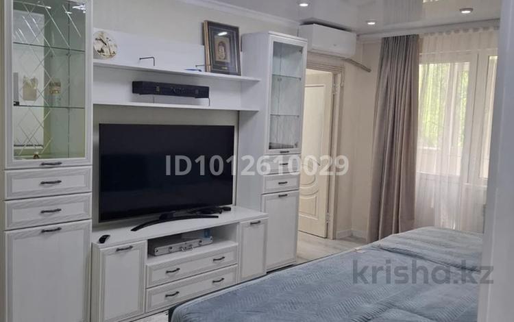 2-бөлмелі пәтер · 45 м² · 2/5 қабат, самал 17, бағасы: 16.5 млн ₸ в Талдыкоргане, мкр Самал — фото 2