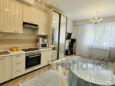 2-комнатная квартира, 39 м², 1/9 этаж, мкр Аксай-1 11/9 — Саина-Райымбека за 26 млн 〒 в Алматы, Ауэзовский р-н