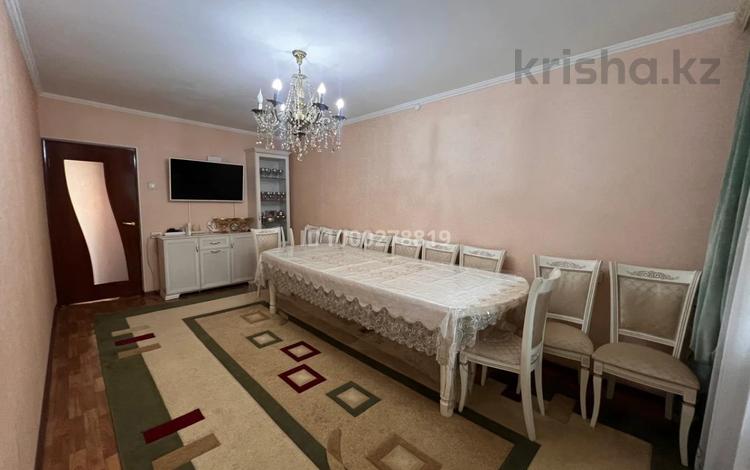 3-бөлмелі пәтер · 72 м² · 4/5 қабат, мкр Восток 113 — маг Даулет Би, бағасы: 30 млн ₸ в Шымкенте, Аль-Фарабийский р-н — фото 2