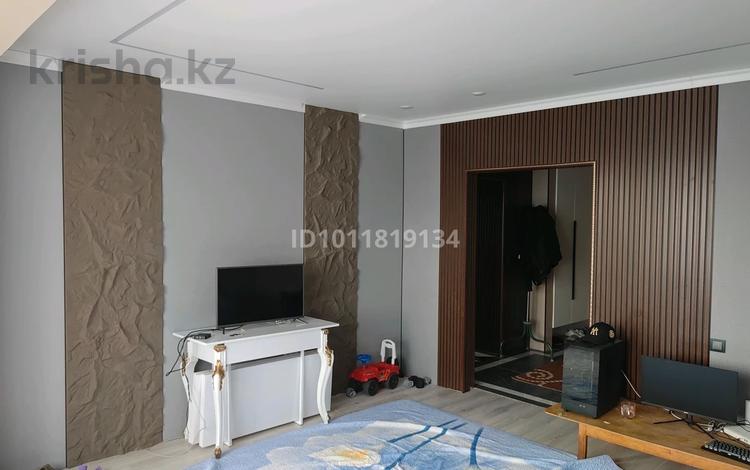 3-комнатная квартира · 93 м² · 5/9 этаж, мкр Астана 32 — Аль Фараби,на против Дубай монгал за 40 млн ₸ в Таразе — фото 16