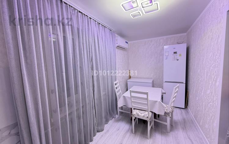 3-комнатная квартира · 80 м² · 1/2 этаж, 12-й мкр. 2 за 23 млн ₸ в Балхаше — фото 2