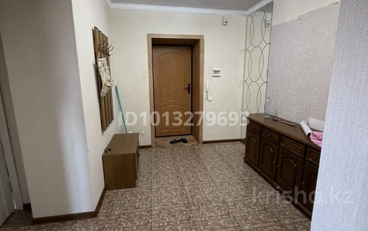 3-бөлмелі пәтер · 80 м² · 12/12 қабат, абылай хана, бағасы: 41 млн ₸ в Астане, Алматы р-н — фото 2