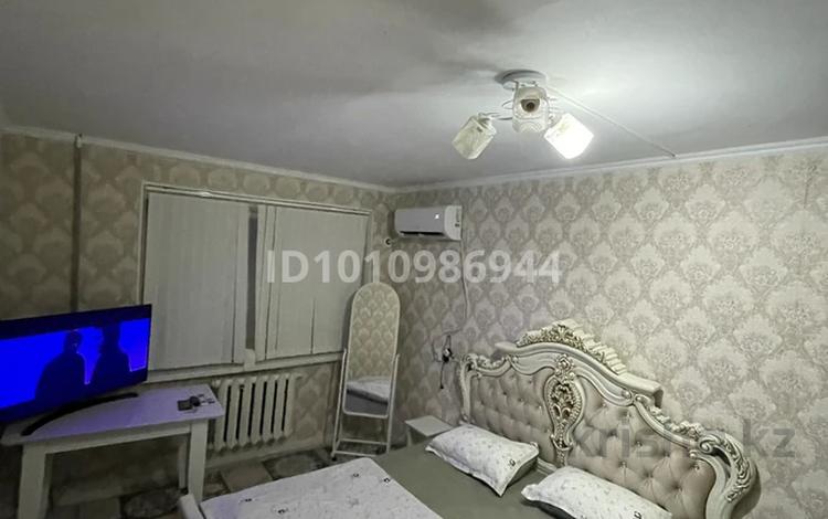 1-комнатная квартира · 34 м² · 1/5 этаж, Бектурганова 13 — Универсам за 2 000 ₸ в  — фото 2