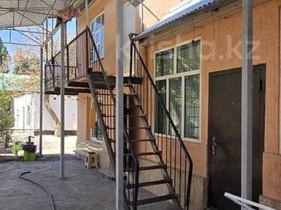 Отдельный дом · 6 комнат · 100 м² · 7.11 сот., 3 пер Абая — Капал Кошеней за 20.5 млн 〒 в Таразе