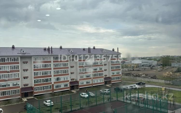 3-комнатная квартира · 106 м² · 5/5 этаж, Кеменгер 49 — Тауелсиздик за 45 млн ₸ в Уральске — фото 2