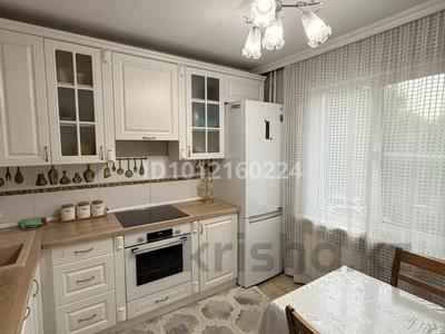 3-комнатная квартира · 82 м² · 2/5 этаж, Оралхан Бокея 31/2 — Утепова за 47 млн ₸ в Усть-Каменогорске, Ульбинский