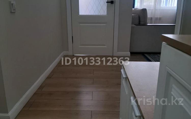 2-комнатная квартира · 61.9 м² · 3/8 этаж, мкр Ожет, Жапсарбаева 68 — рынка Кенжехан за 35.5 млн ₸ в Алматы, Алатауский р-н — фото 2