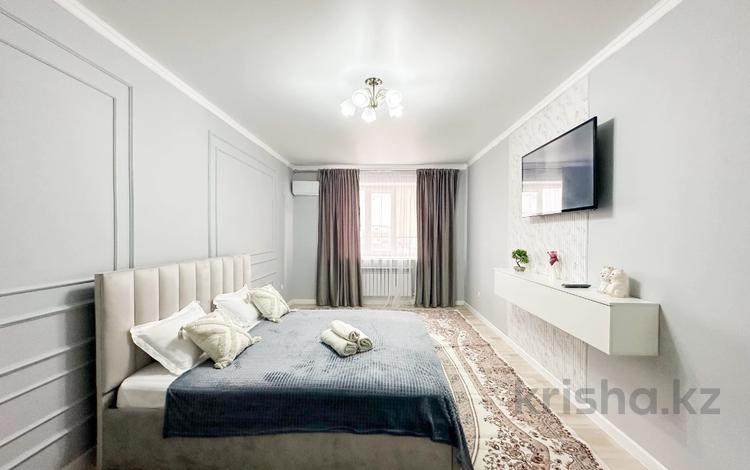 2-комнатная квартира · 72 м² · 10/10 этаж, мкр Нурсая, Таумуш Жумагалиева 15к за 17 000 ₸ в Атырау — фото 10